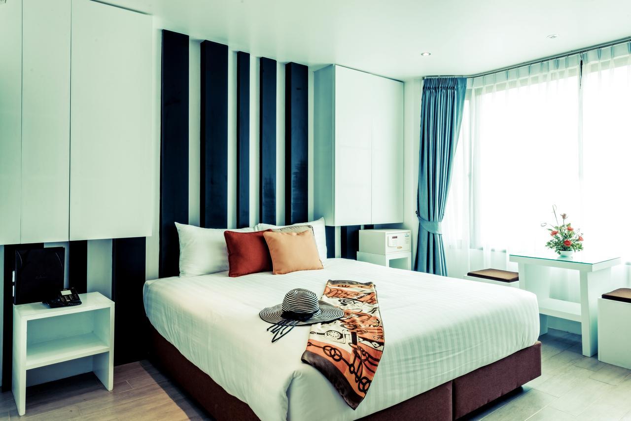 Raha Grand Hotel Patong Cameră foto